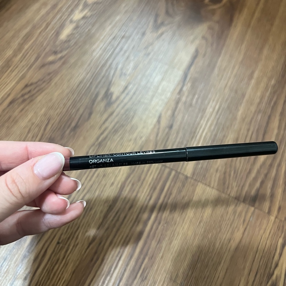 Waterproof Lip Liner Organza - Picture 2 of 3